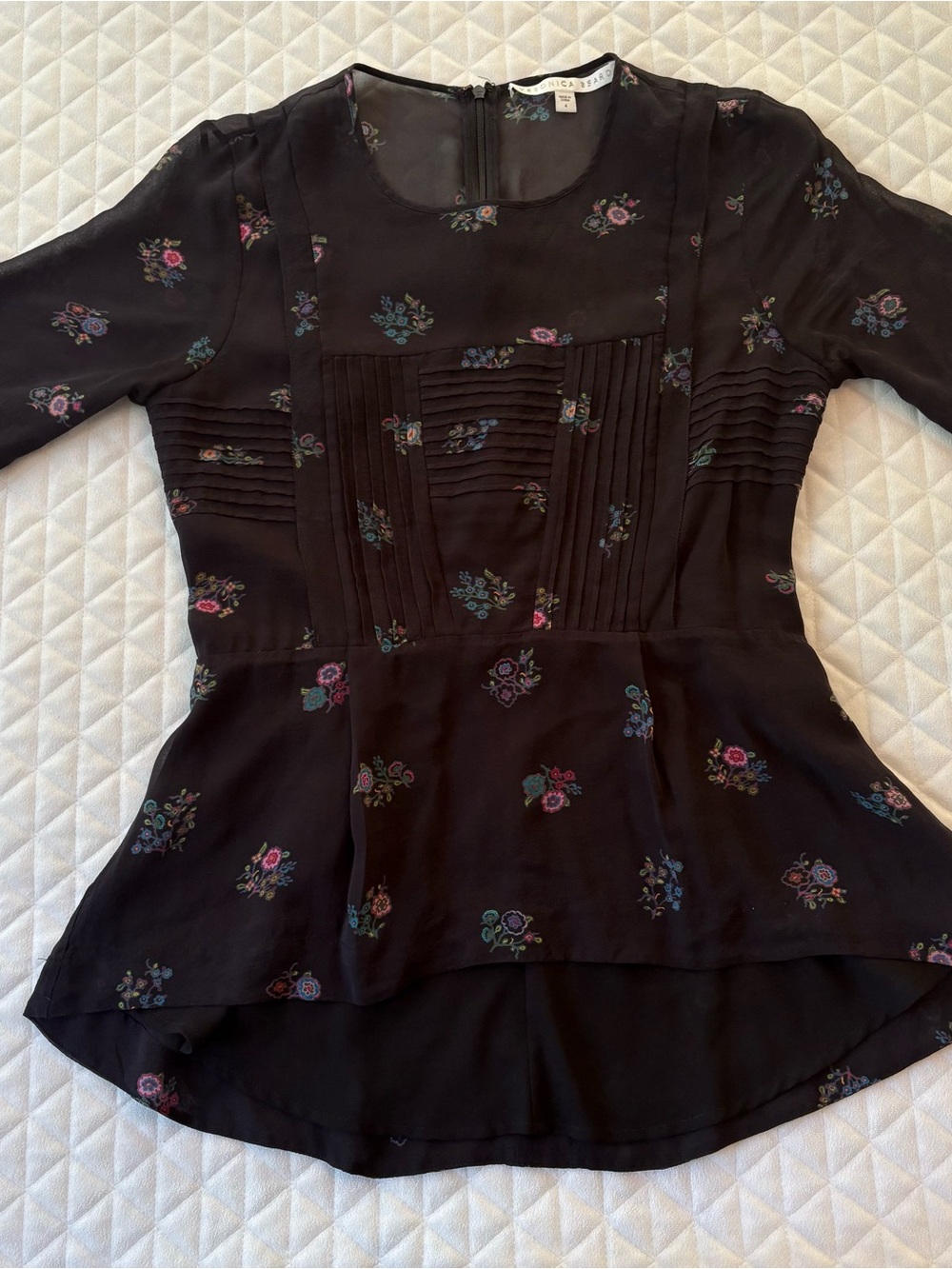 Veronica Beard Braden Papyrus Pintuck Chiffon Top Size 4 Black Sheer Whimsygoth